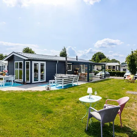 Strandperle In Premium Lage Am Fuer Urlaub Und Workation Mit Hundestrand Lathum