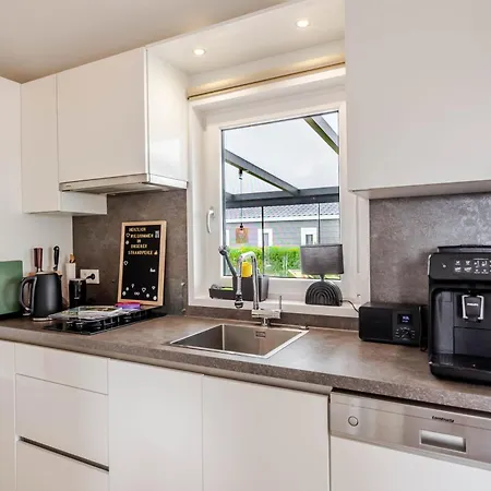 Strandperle In Premium Lage Am Fuer Urlaub Und Workation Mit Hundestrand בית נופש