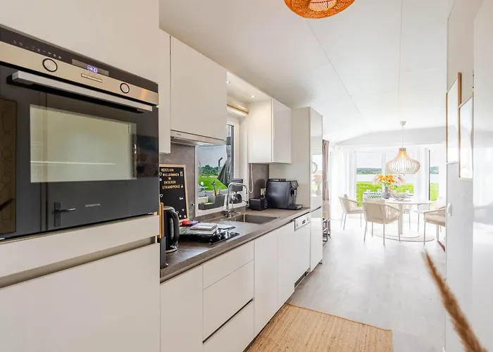 Semesterbostad Strandperle In Premium Lage Am Fuer Urlaub Und Workation Mit Hundestrand Lathum