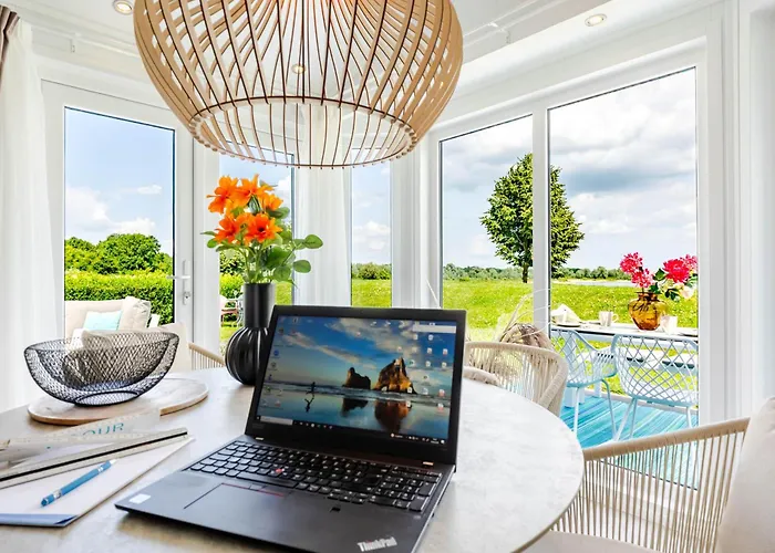 Strandperle In Premium Lage Am Fuer Urlaub Und Workation Mit Hundestrand Semesterbostad